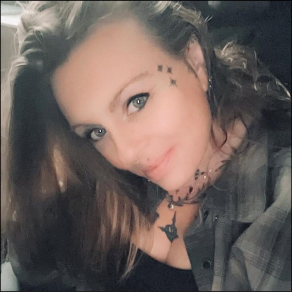 Meet your Posher, Jenn